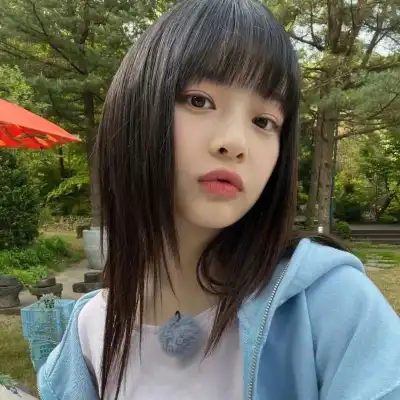 郁雁卉